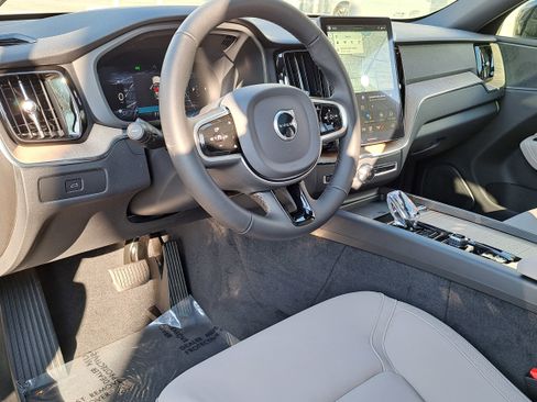 New 2026 Volvo XC60 B5 Plus w/ Protection Package Premier image 5