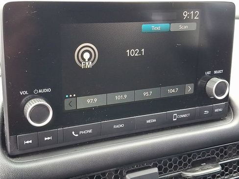 Used 2023 Honda HR-V LX image 13