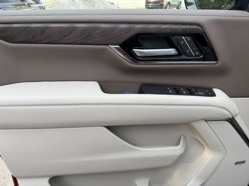 New 2026 GMC Yukon XL Denali w/ Sun & Power Step Package image 9