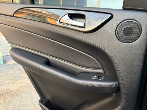 Used 2017 Mercedes-Benz GLE 43 AMG 4MATIC image 28