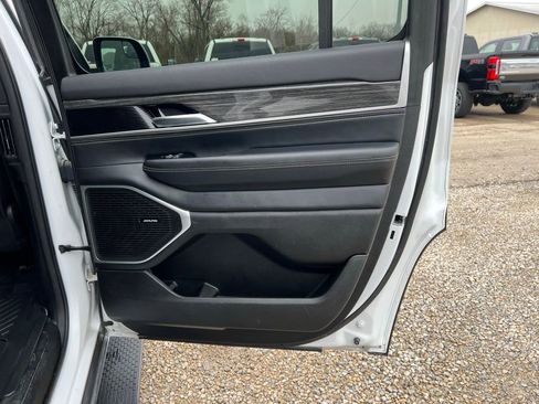 Used 2022 Jeep Wagoneer Series III image 18