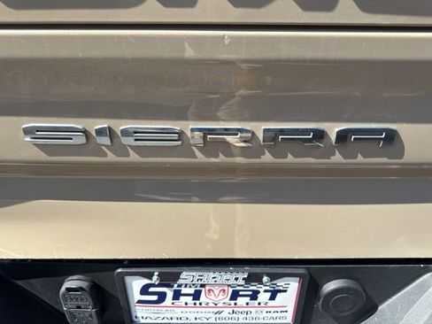 Used 2022 GMC Sierra 1500 Elevation image 15