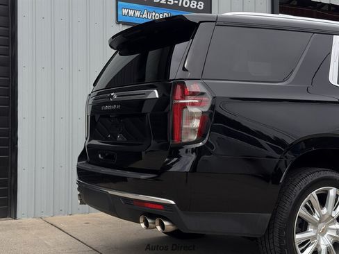 Used 2021 Chevrolet Tahoe High Country w/ Premium Package AWD/4WD image 6