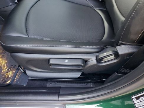 Used 2018 MINI Cooper 4-Door Hardtop image 14