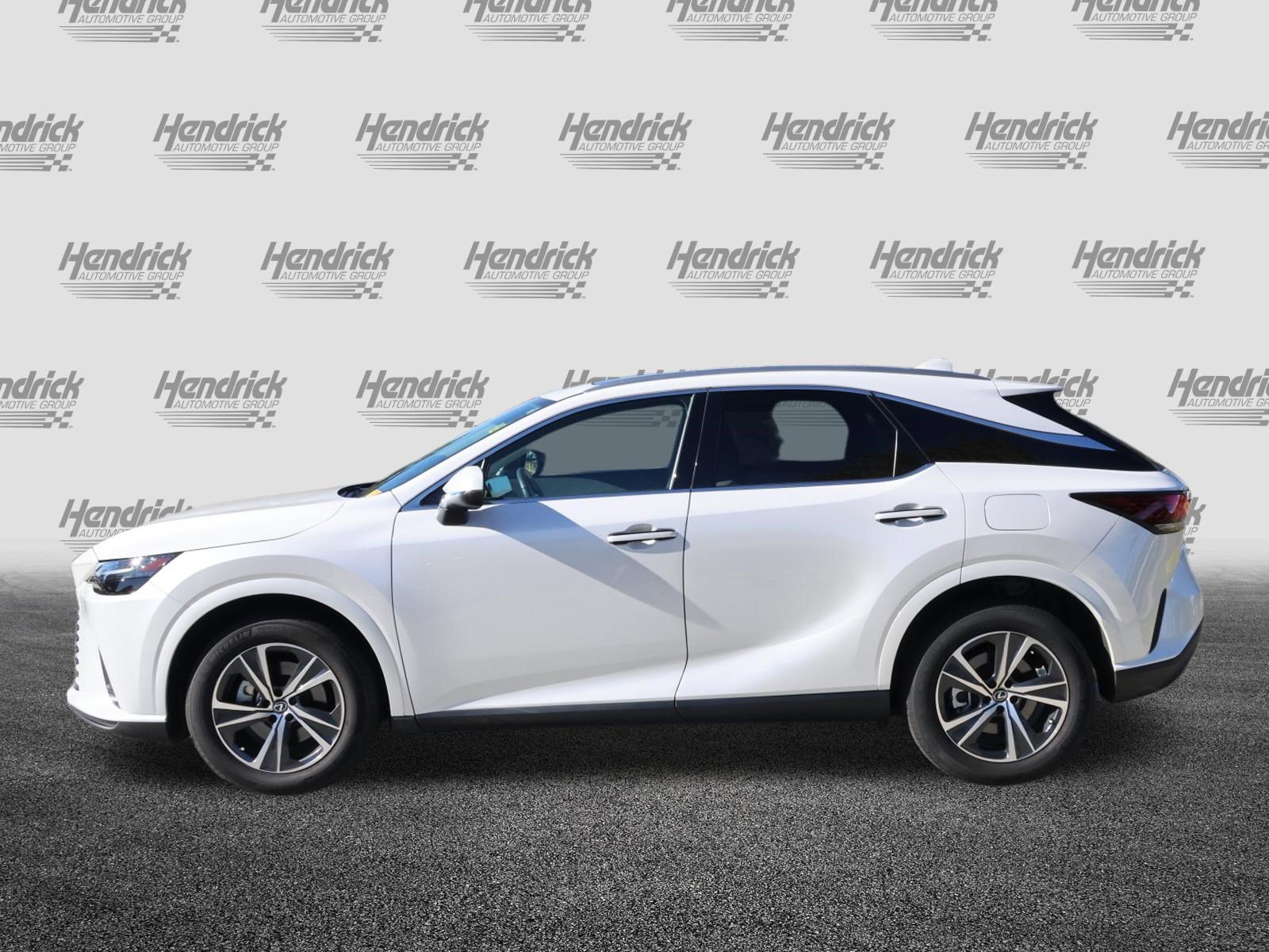 Used 2024 Lexus RX 350 Premium w/ Accessory Package (Z1) FWD image 6