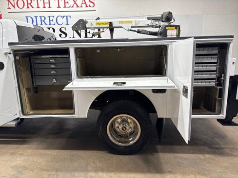 Used 2016 RAM 3500 Tradesman w/ Power & Remote Entry Group image 18