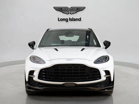 Used 2025 Aston Martin DBX 707 image 2