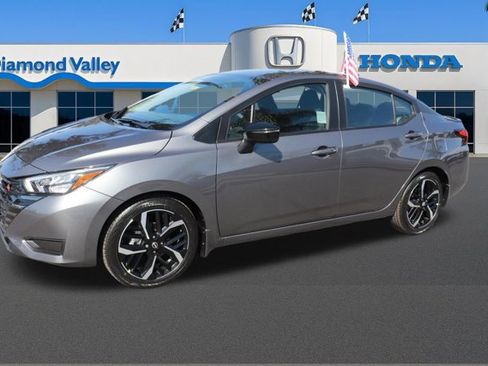 Used 2025 Nissan Versa SR w/ Trunk Package image 3