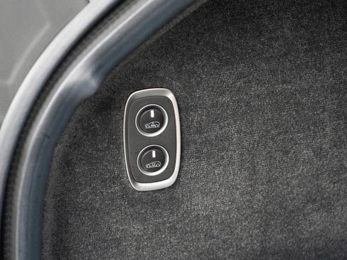 Used 2024 Aston Martin DBX 707 image 46