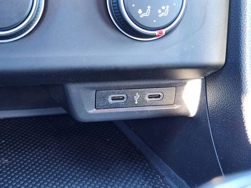 Used 2023 Volkswagen Jetta Sport image 25