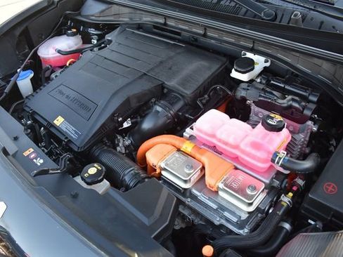 Used 2022 Kia Niro EX image 33