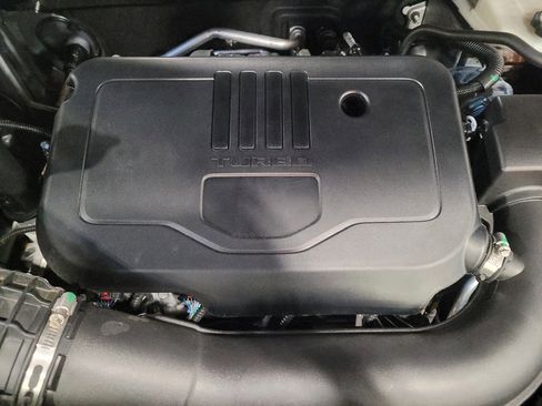 Used 2024 Chevrolet Blazer LT FWD image 30