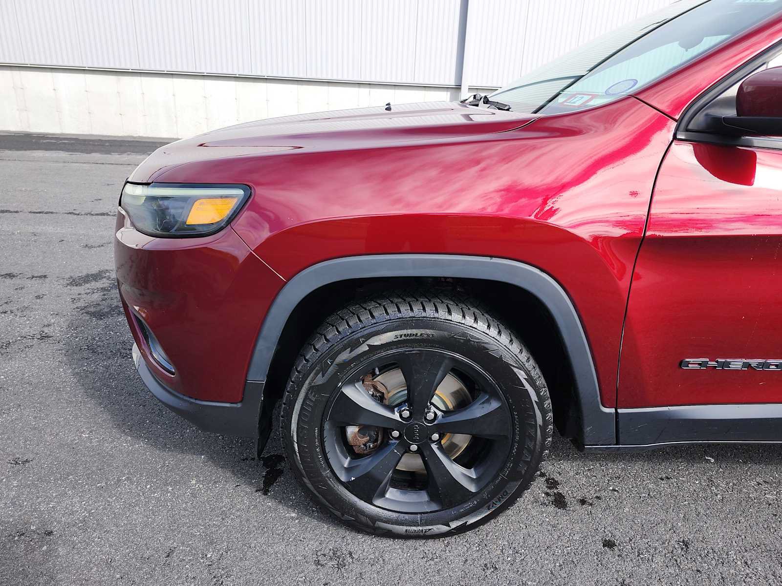 Used 2021 Jeep Cherokee Latitude Plus AWD/4WD image 10