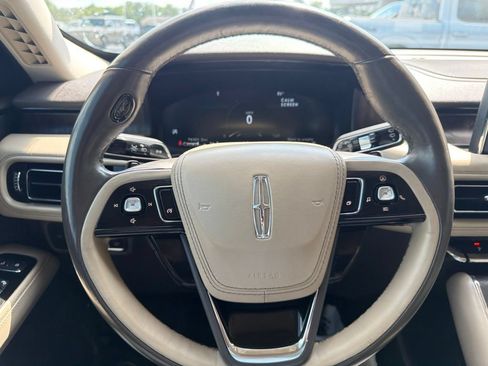 Used 2020 Lincoln Aviator Reserve w/ Elements Package Plus RWD image 22