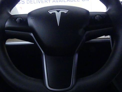 Used 2023 Tesla Model 3 Standard Range RWD image 16