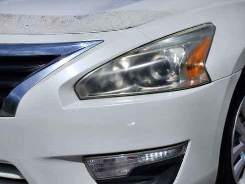 Used 2015 Nissan Altima 2.5 S w/ Power Driver Seat Package FWD image 7