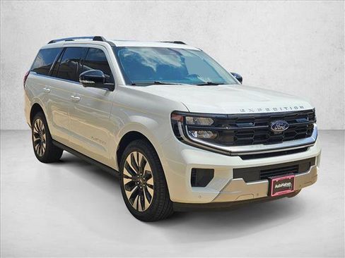 New 2026 Ford Expedition Platinum w/ Driver's Package AWD/4WD image 7