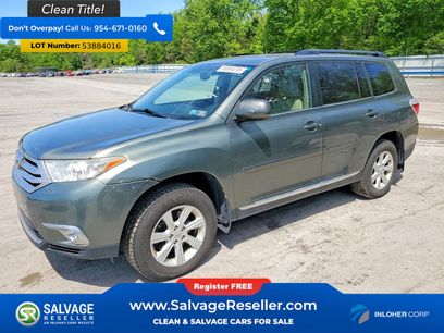 Used 2012 Toyota Highlander SE w/ Tow Pkg