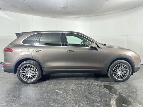 Used 2016 Porsche Cayenne S w/ Premium Plus Package image 13