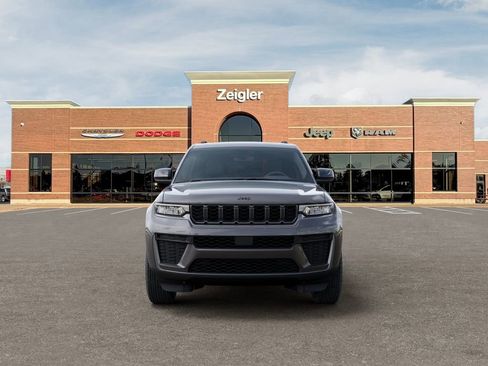 New 2026 Jeep Grand Cherokee Altitude AWD/4WD image 6