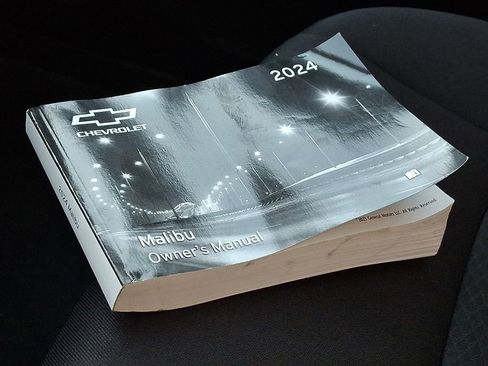 Used 2024 Chevrolet Malibu LT image 27