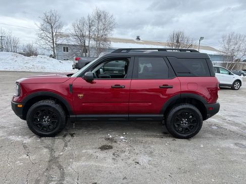 Used 2025 Ford Bronco Sport Badlands image 2