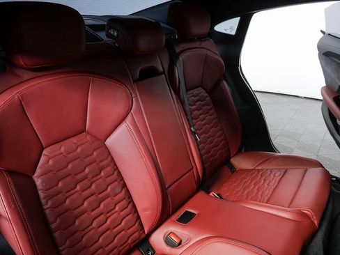 Used 2023 Audi e-tron GT Prestige image 20