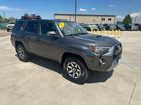 Used 2023 Toyota 4Runner TRD Off-Road Premium w/ Moonroof Package AWD/4WD image 39