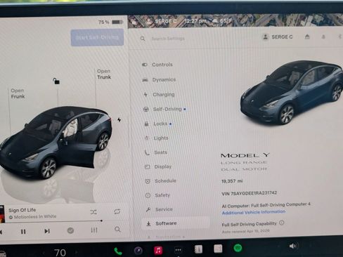 Used 2024 Tesla Model Y Long Range image 15