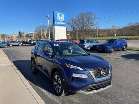 Used 2023 Nissan Rogue SV image 5