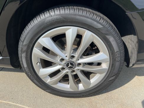 Used 2020 Mercedes-Benz C 300 4MATIC Sedan image 13