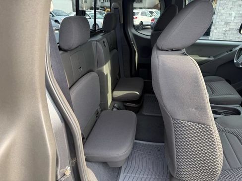 Used 2019 Nissan Frontier SV w/ Value Truck Package AWD/4WD image 16