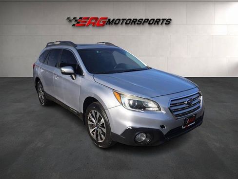 Used 2015 Subaru Outback 2.5i Limited AWD/4WD image 6