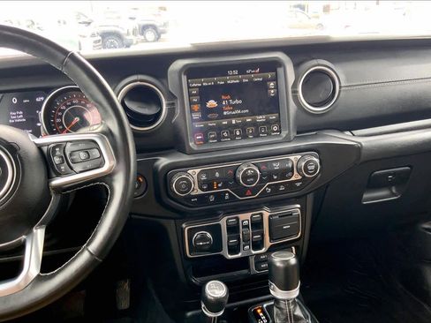 Used 2021 Jeep Gladiator Overland w/ Popular Equipment Package image 7