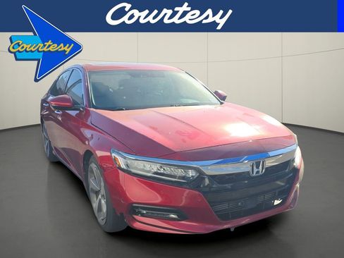 Used 2018 Honda Accord Touring image 1