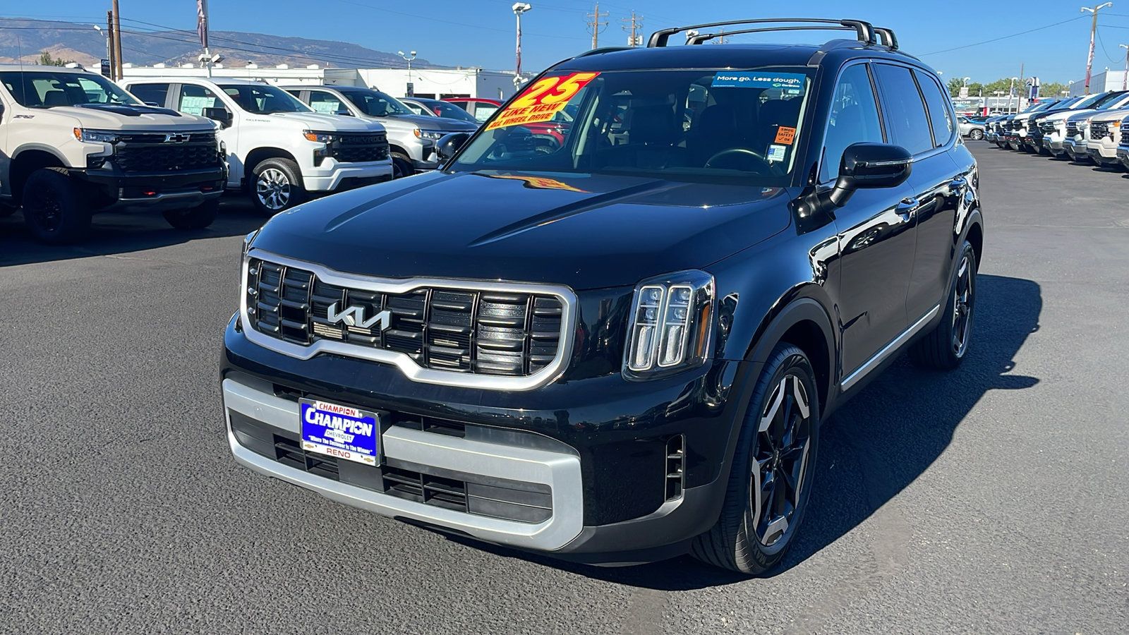 Used 2025 Kia Telluride S AWD/4WD image 1