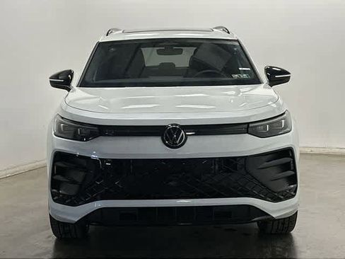 New 2026 Volkswagen Tiguan SE R-Line image 26