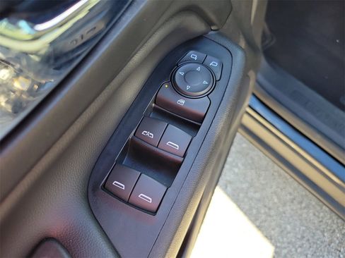 Used 2019 Chevrolet Equinox LT image 14