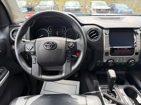 Used 2021 Toyota Tundra Limited w/ Limited Premium Package AWD/4WD image 19