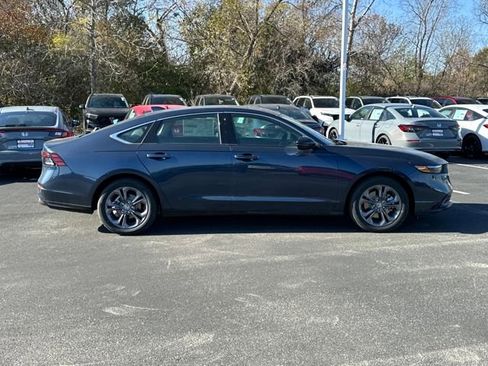 New 2025 Honda Accord EX-L image 6