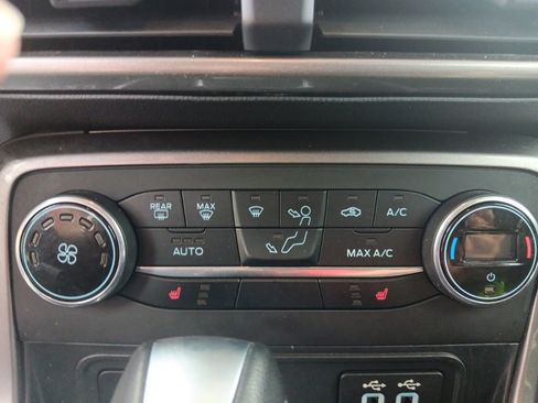 Used 2022 Ford EcoSport SE image 15