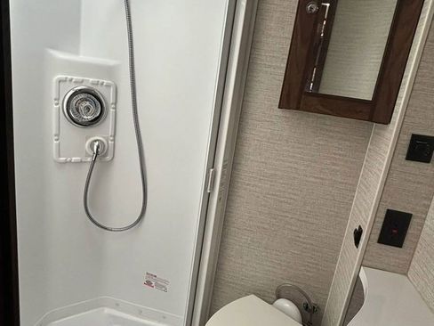 Used 2019 Mercedes-Benz Sprinter 170 image 24