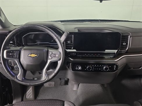 Used 2023 Chevrolet Silverado 1500 LT image 10