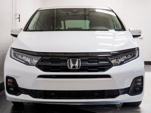 Used 2025 Honda Odyssey EX-L image 9