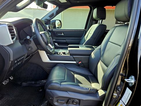 Used 2024 Toyota Tundra Platinum w/ TRD Off-Road Package AWD/4WD image 7