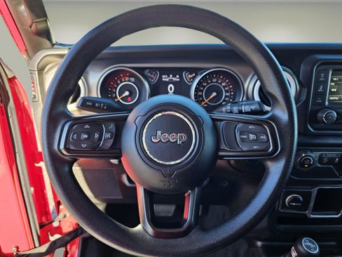 Used 2018 Jeep Wrangler Unlimited Sport image 11