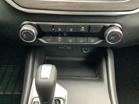 New 2025 Nissan Altima 2.5 SV image 22