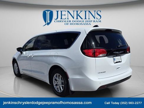New 2026 Chrysler Voyager LX FWD image 6