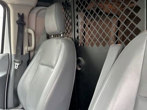 Used 2016 Ford Transit 250 130 Low Roof image 10