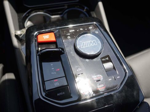 New 2026 BMW M5 w/ Carbon Package image 25